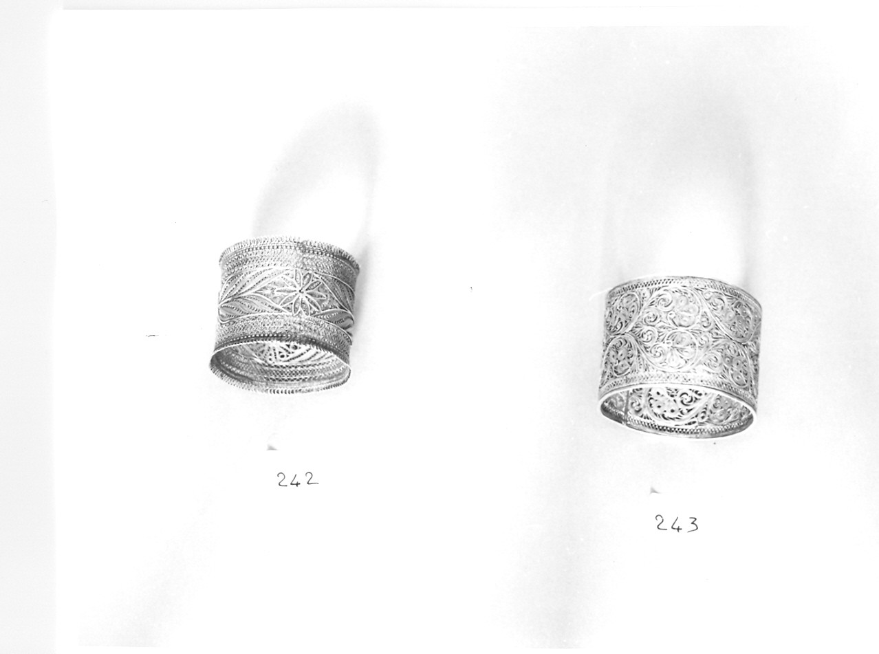 portatovagliolo, opera isolata - bottega padovana (inizio sec. XX)