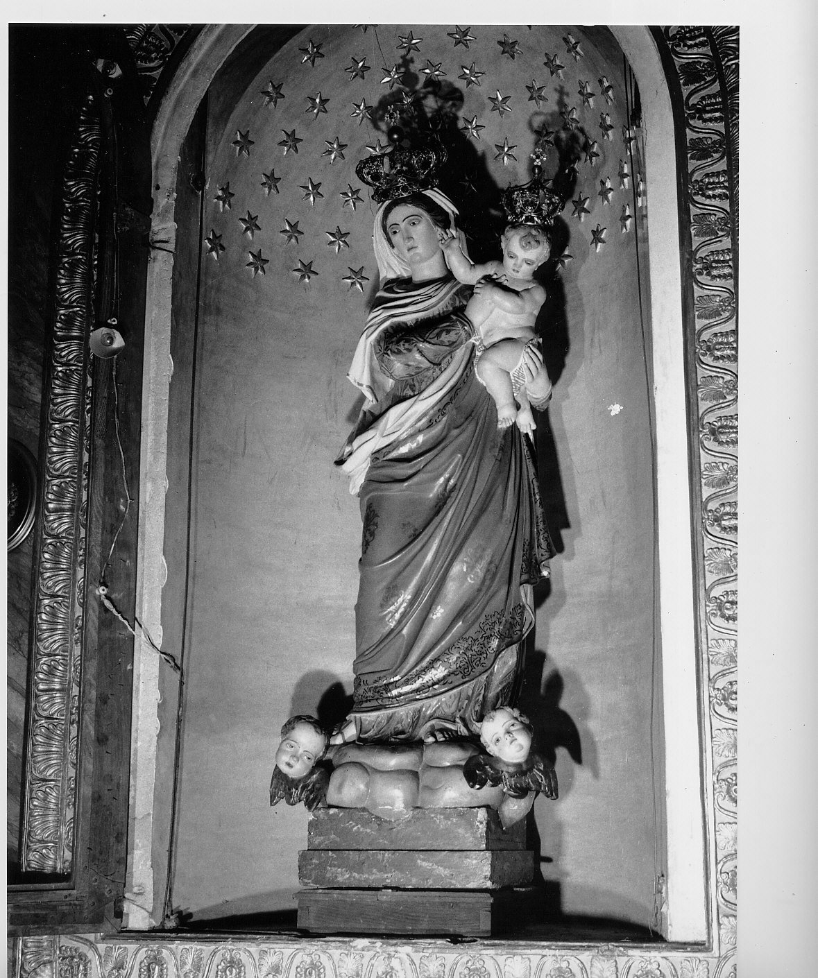 Madonna con Bambino (scultura, opera isolata) - bottega milanese (seconda metà sec. XIX)