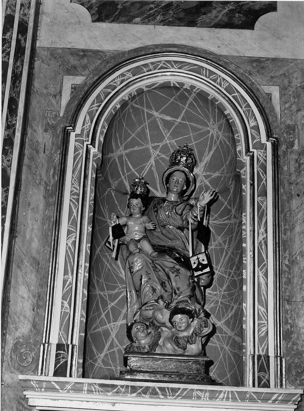 Madonna del Carmelo (scultura, opera isolata) - bottega genovese (fine/inizio secc. XVII/ XVIII)