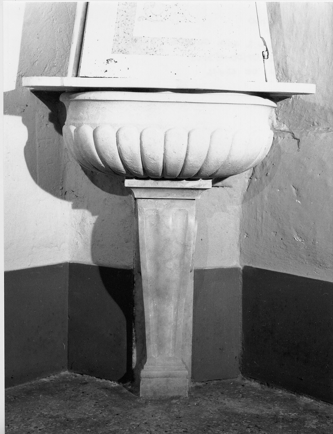 fonte battesimale - a fusto, opera isolata - bottega genovese (sec. XIX)