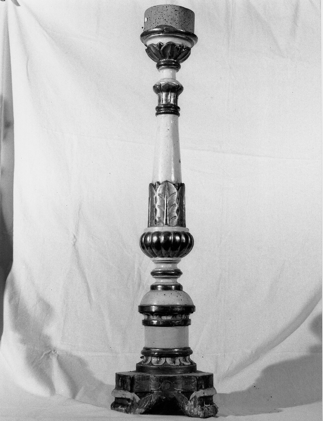 candeliere, serie - bottega genovese (sec. XIX)