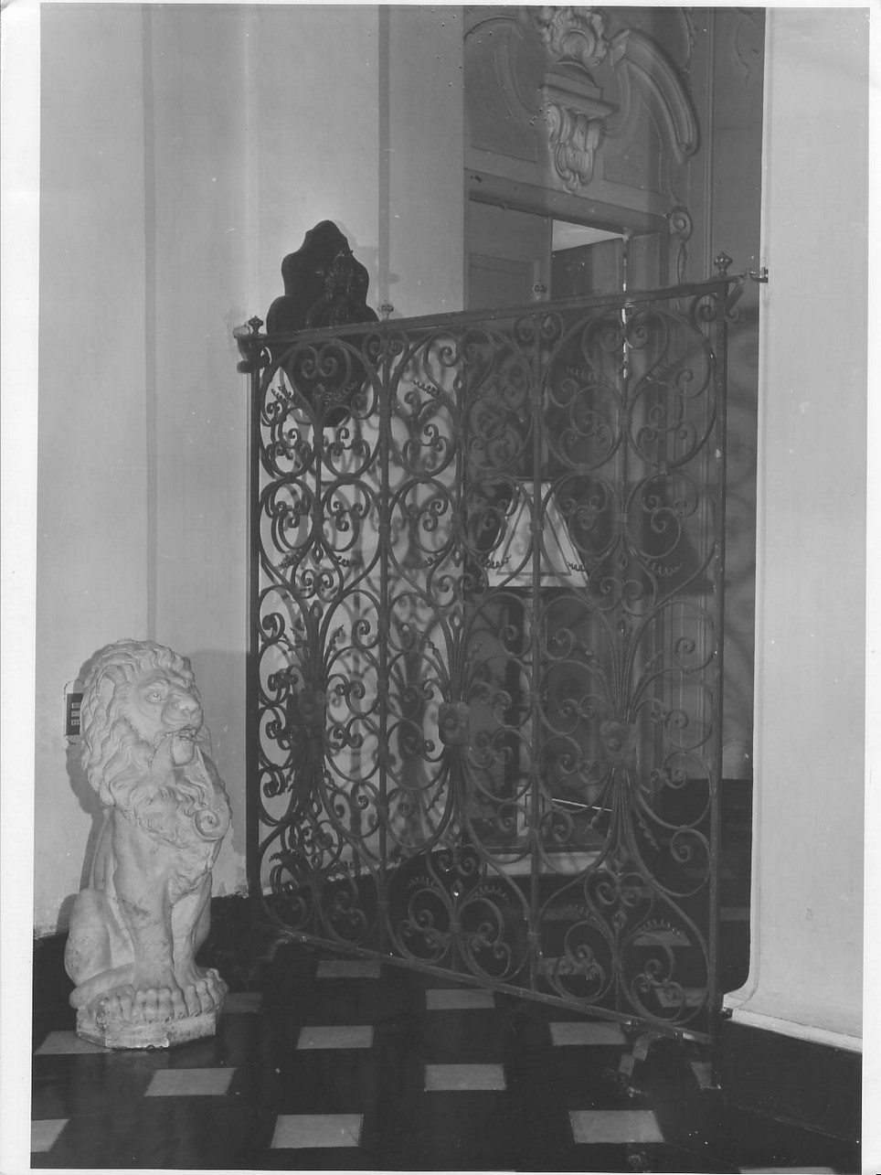 motivi decorativi a volute (cancello, opera isolata) - bottega ligure (inizio sec. XX)