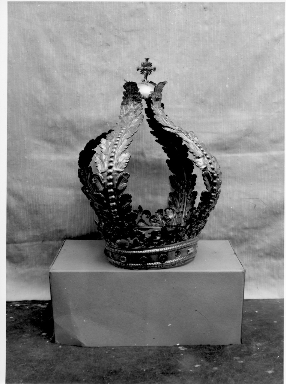 motivi decorativi vegetali (corona da statua, opera isolata) - bottega ligure (sec. XIX)