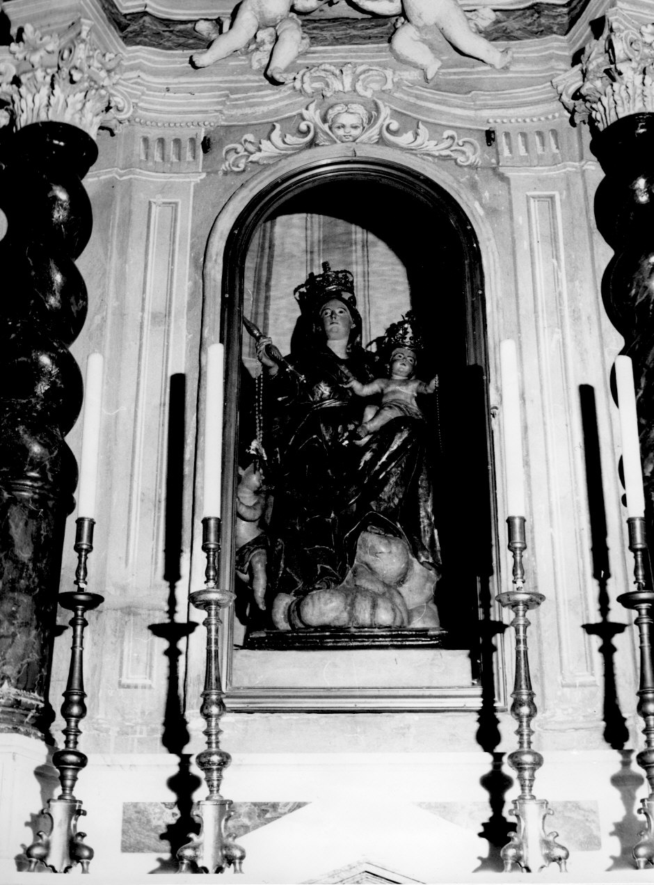 Madonna del Rosario (statua, opera isolata) - bottega italiana (sec. XVIII)