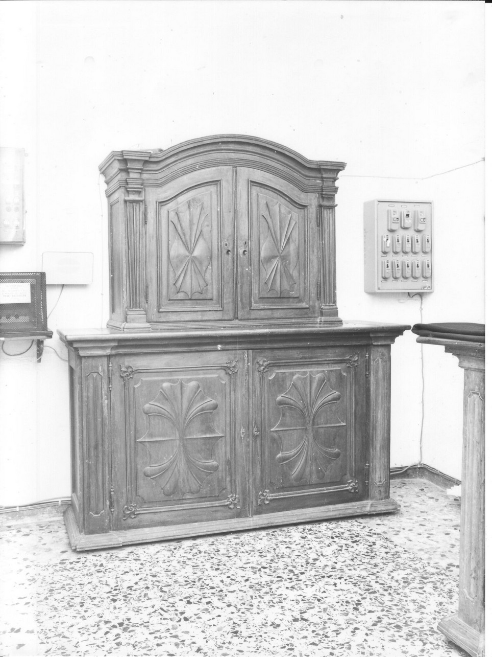 motivi decorativi geometrici (armadio, opera isolata) - bottega italiana (sec. XVIII)