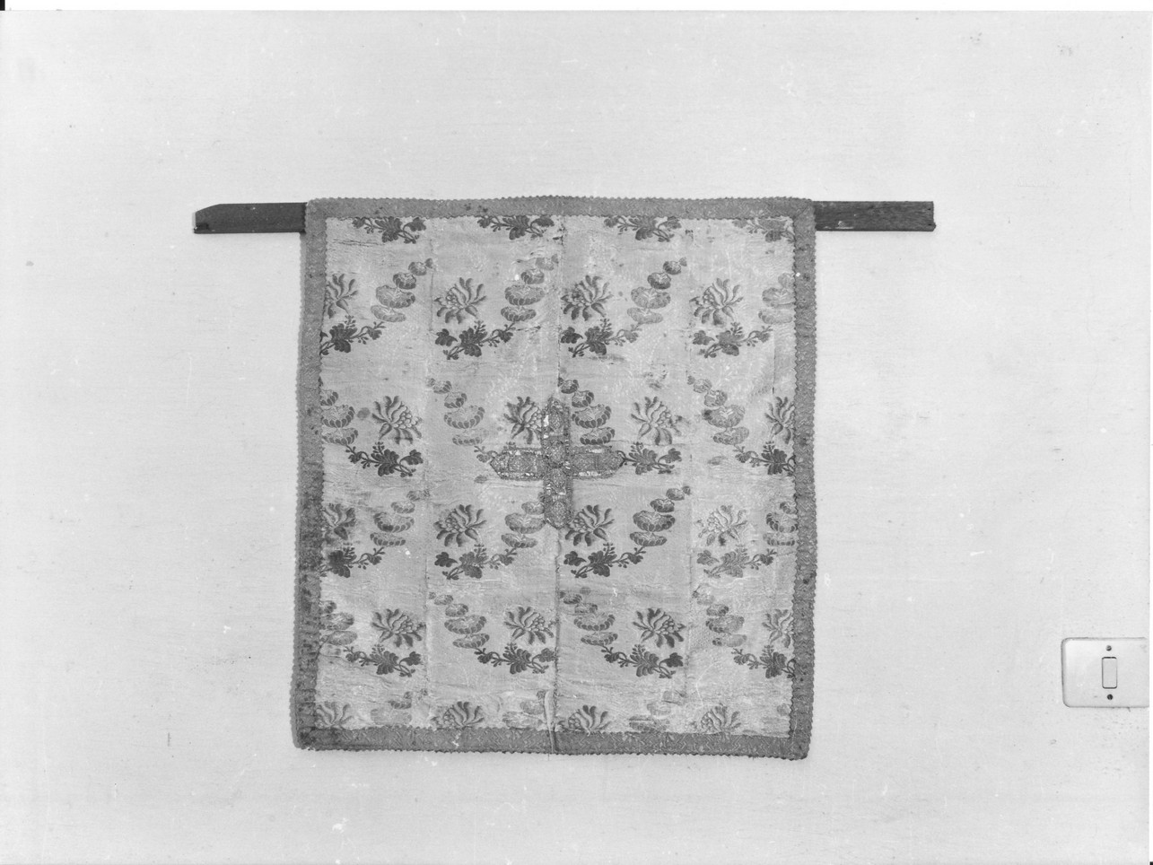 motivi decorativi vegetali (velo di calice, opera isolata) - manifattura italiana (sec. XIX)