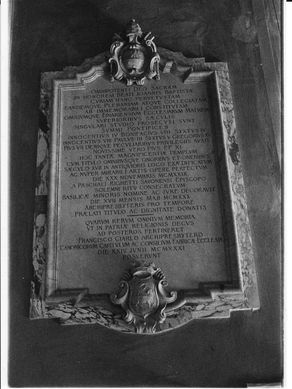 lapide celebrativa, opera isolata - bottega ligure (secondo quarto sec. XX)