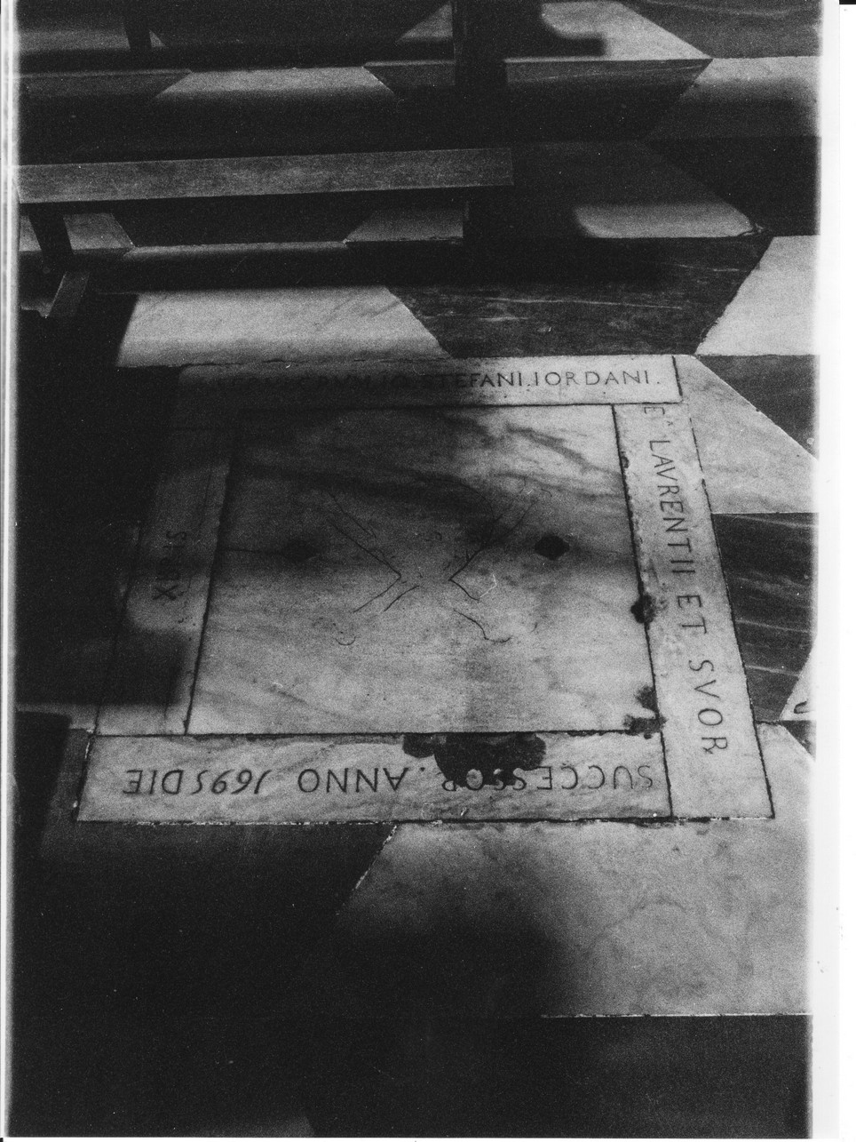 lapide tombale, opera isolata - bottega ligure (sec. XVII)