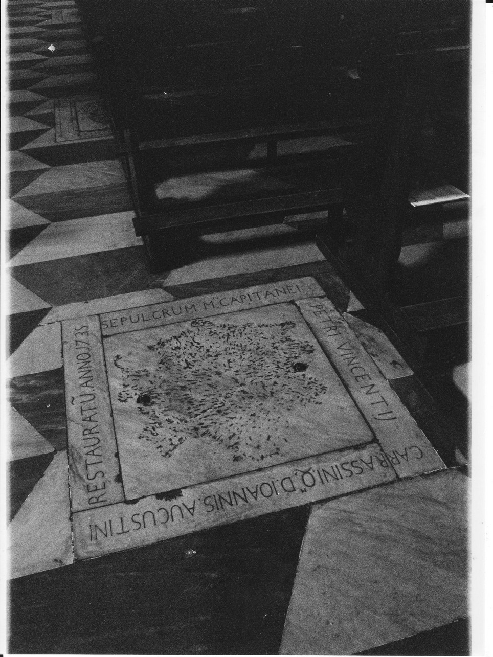 lapide tombale, opera isolata - bottega ligure (sec. XVIII)