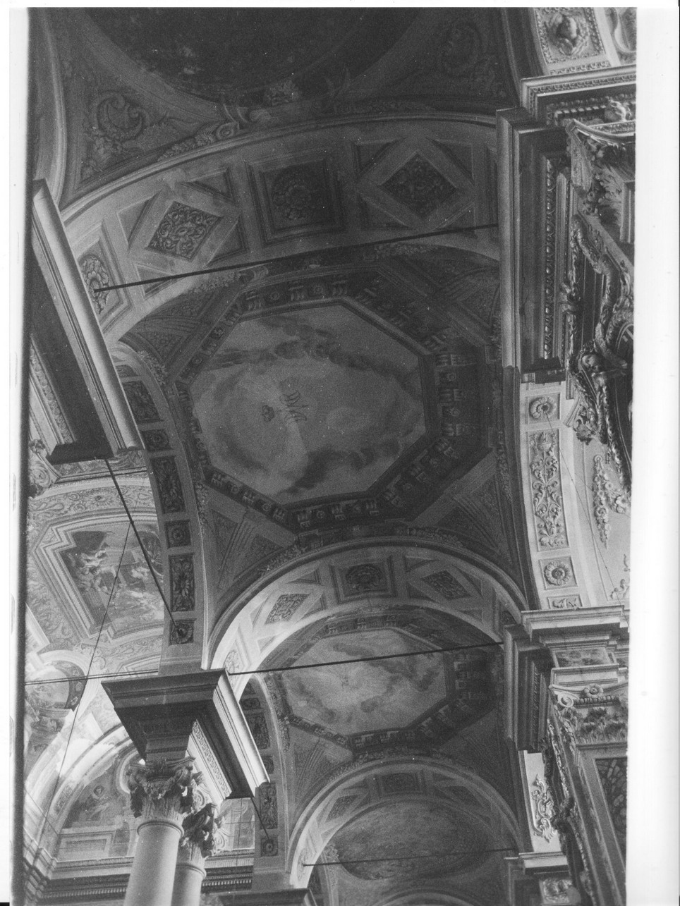 motivi decorativi architettonici/ balaustrata/ motivi decorativi geometrici (decorazione pittorica, complesso decorativo) di Picco Giacomo (sec. XIX)