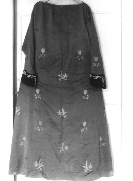 MOTIVI DECORATIVI FLOREALI (piviale, serie) - manifattura ligure (secondo quarto sec. XIX)