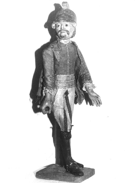 soldato (statuetta di presepio, elemento d'insieme) - PRODUZIONE LIGURE (primo quarto sec. XIX)