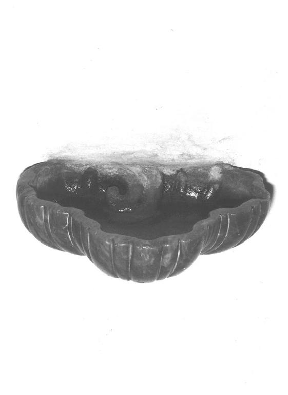 acquasantiera da parete, opera isolata - PRODUZIONE LIGURE (sec. XVIII)