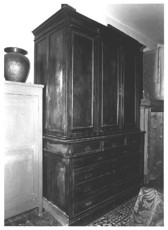 armadio, opera isolata - PRODUZIONE LIGURE (primo quarto sec. XX)
