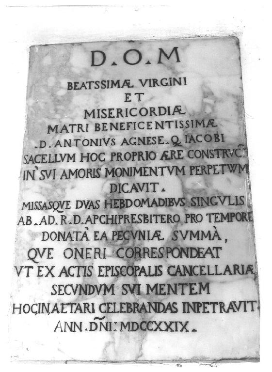 lapide commemorativa, opera isolata - ambito ligure (secondo quarto sec. XVIII)