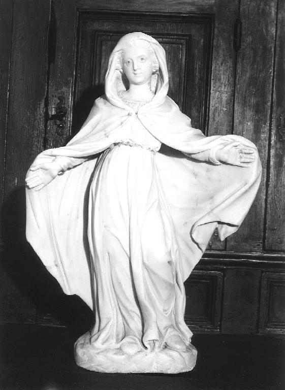 MADONNA DELLA MISERICORDIA (statua, opera isolata) - ambito ligure (fine sec. XVII)