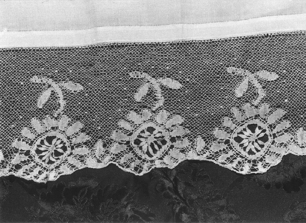 tovaglia d'altare, opera isolata - manifattura ligure (primo quarto sec. XX)