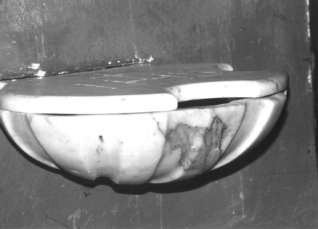 acquasantiera da parete, serie - ambito ligure (fine/inizio secc. XVIII/ XIX)