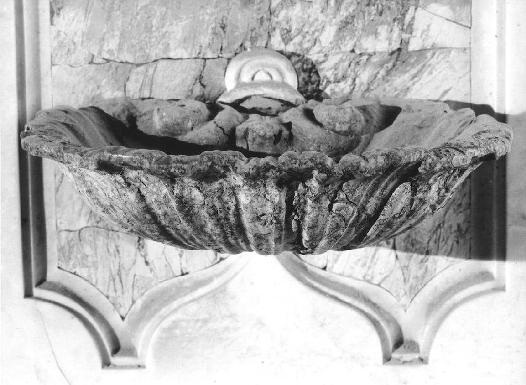 acquasantiera da parete, serie - ambito ligure (terzo quarto sec. XVIII)