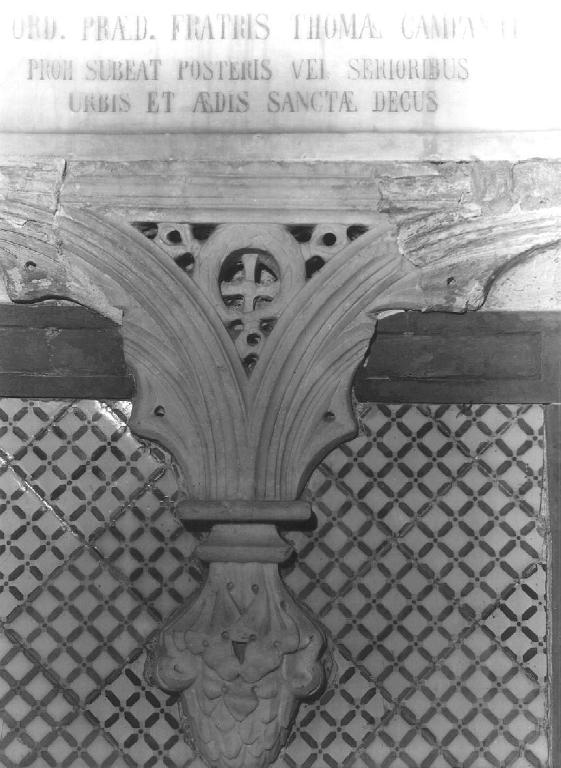 croce (decorazione plastica, frammento) - ambito ligure (metà sec. XV)