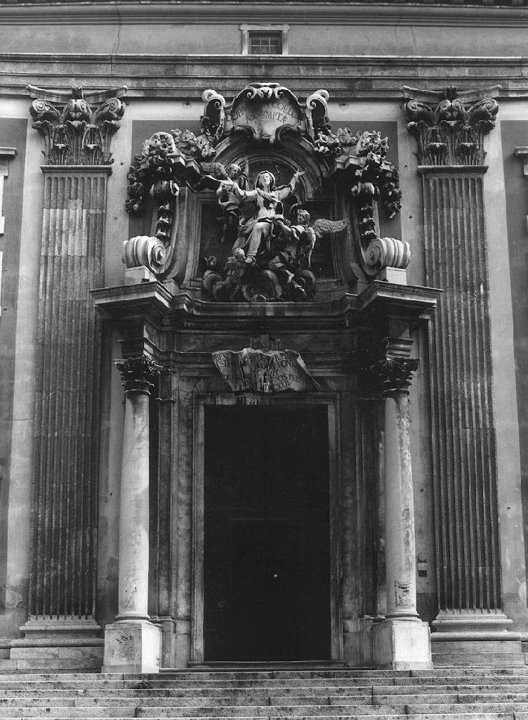 portale, opera isolata di Baratta Giovanni (primo quarto sec. XVIII)