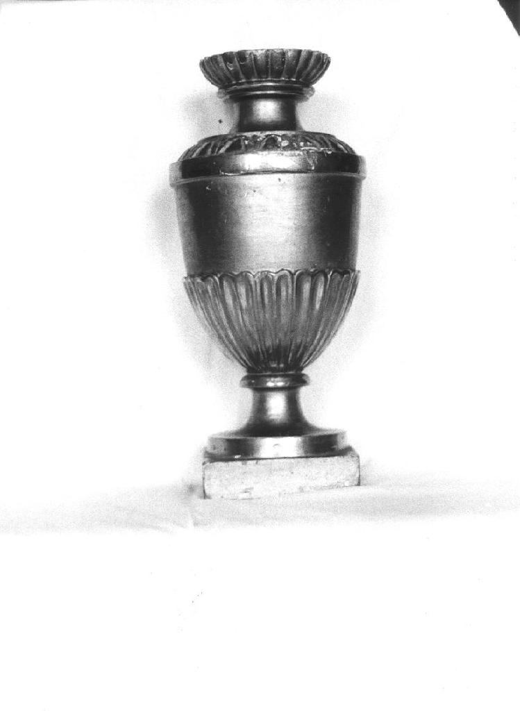 vaso da fiori, serie - PRODUZIONE LIGURE (seconda metà sec. XIX)