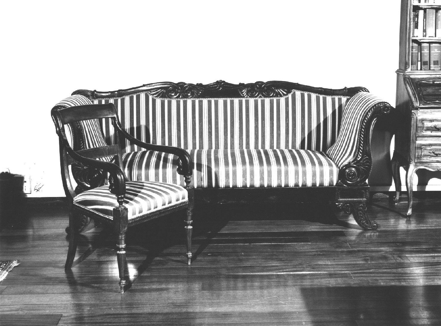 divano, opera isolata - ambito lombardo (seconda metà sec. XIX)