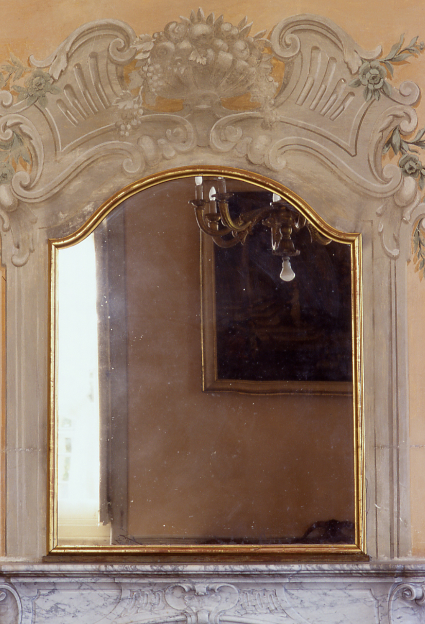 caminiera, opera isolata - PRODUZIONE GENOVESE (metà sec. XVIII)