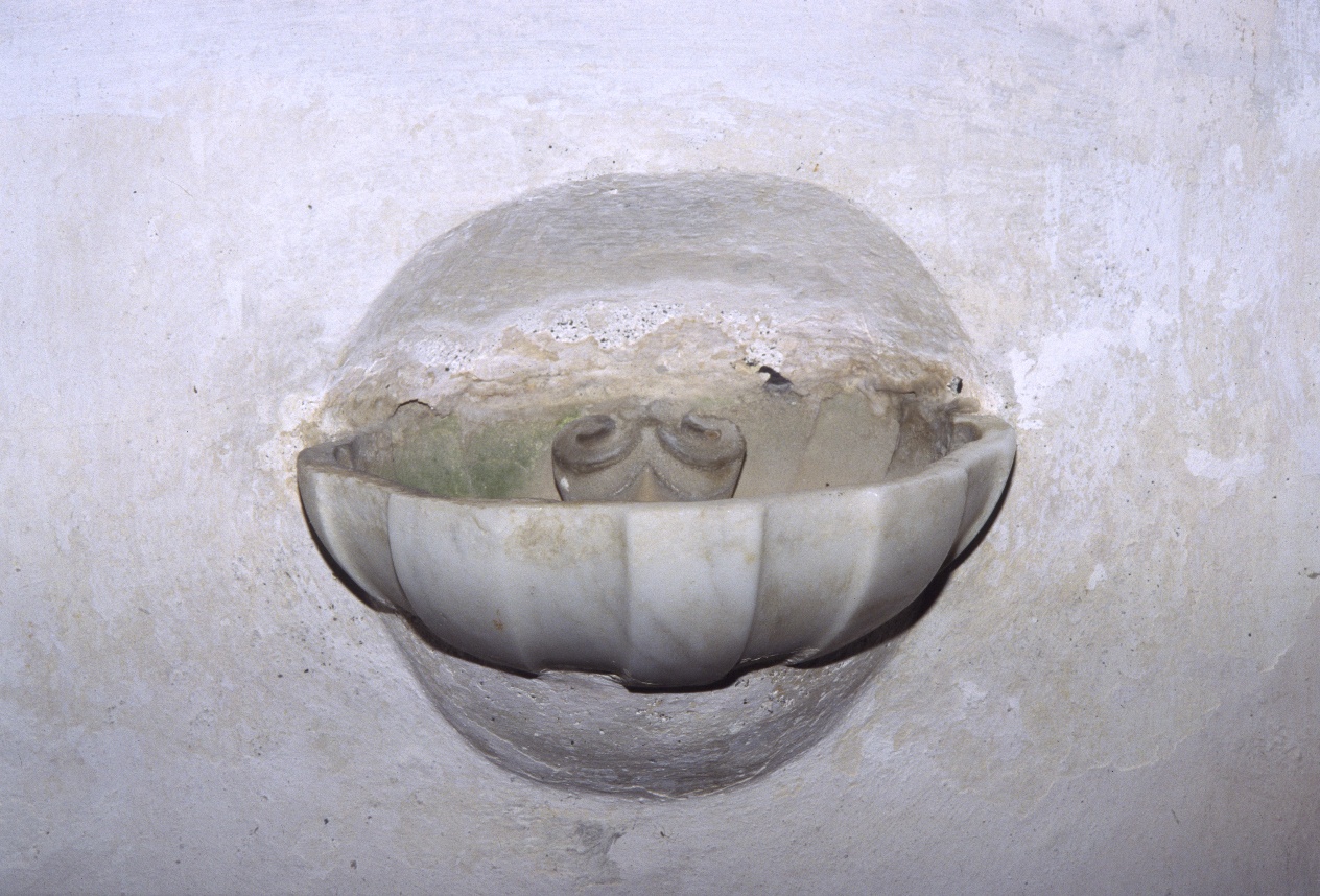 acquasantiera da parete, opera isolata - bottega ligure (fine/inizio secc. XVIII/ XIX)