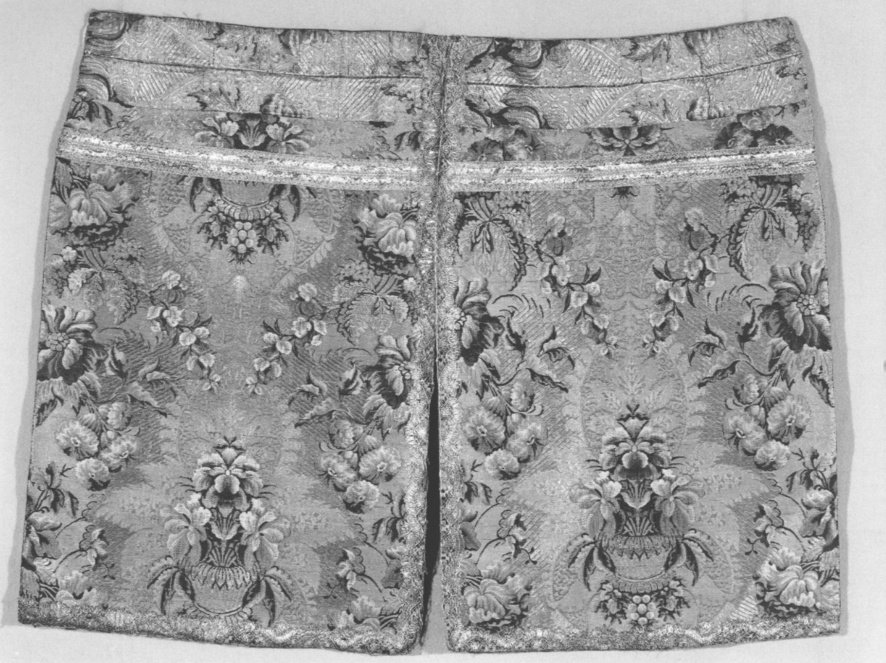 conopeo di tabernacolo, opera isolata - manifattura francese (?) (secondo quarto sec. XVIII)