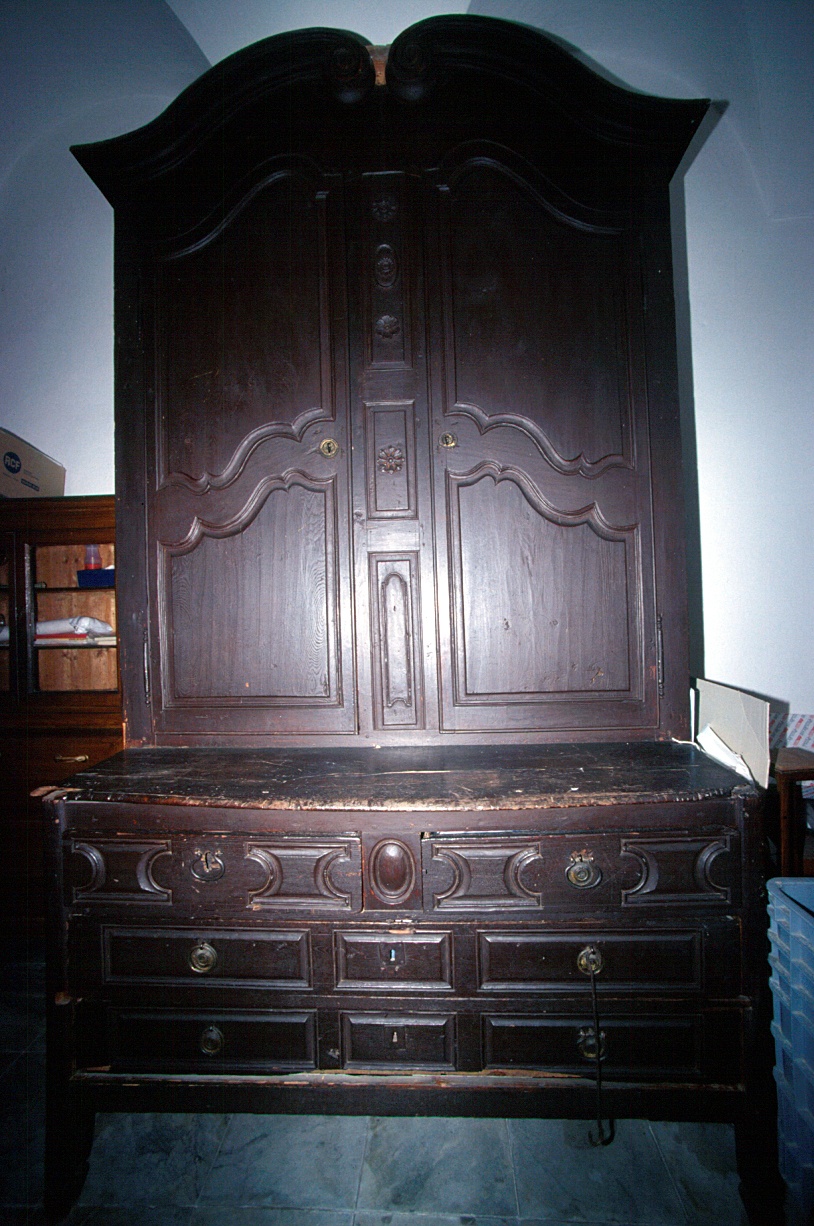 armadio da sacrestia, opera isolata - ambito ligure (inizio sec. XIX)