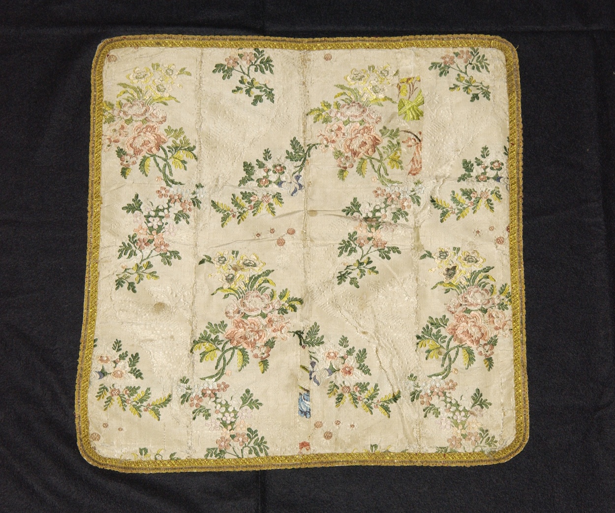 velo di calice, opera isolata - manifattura ligure (terzo quarto sec. XVIII)