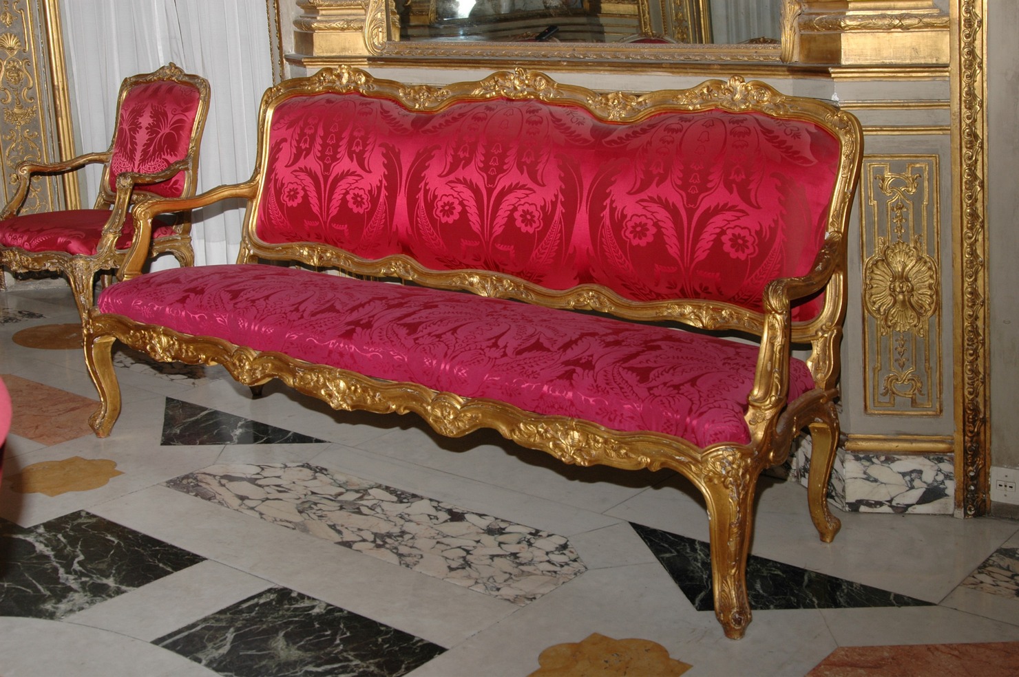 divano, opera isolata - ambito ligure (secondo quarto sec. XX)