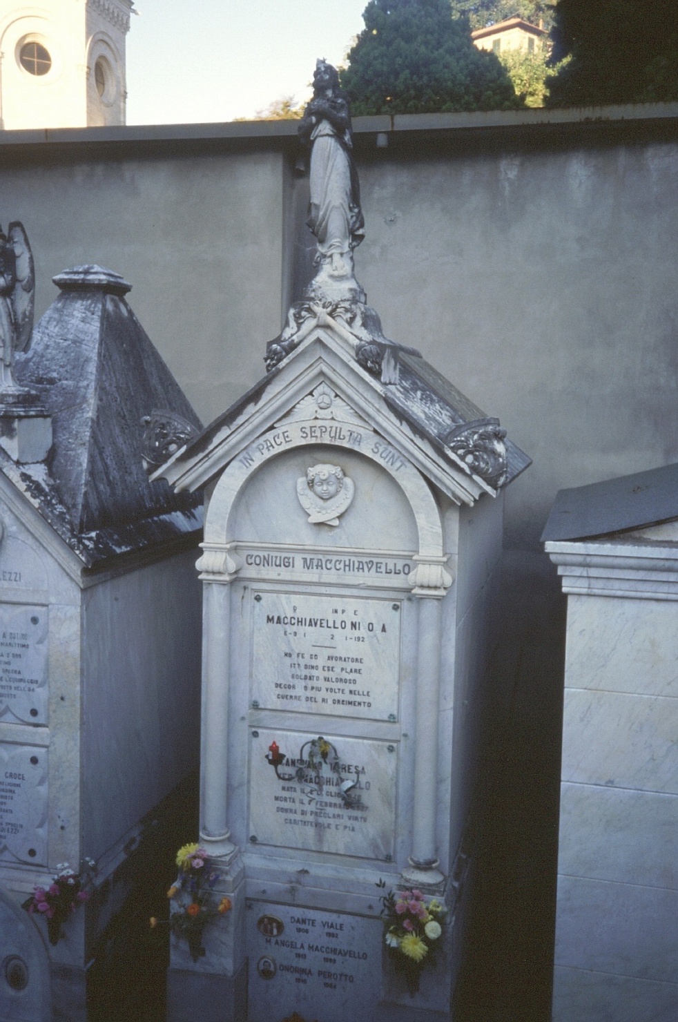 monumento funebre - a cappella, opera isolata - ambito ligure (secondo quarto sec. XX)