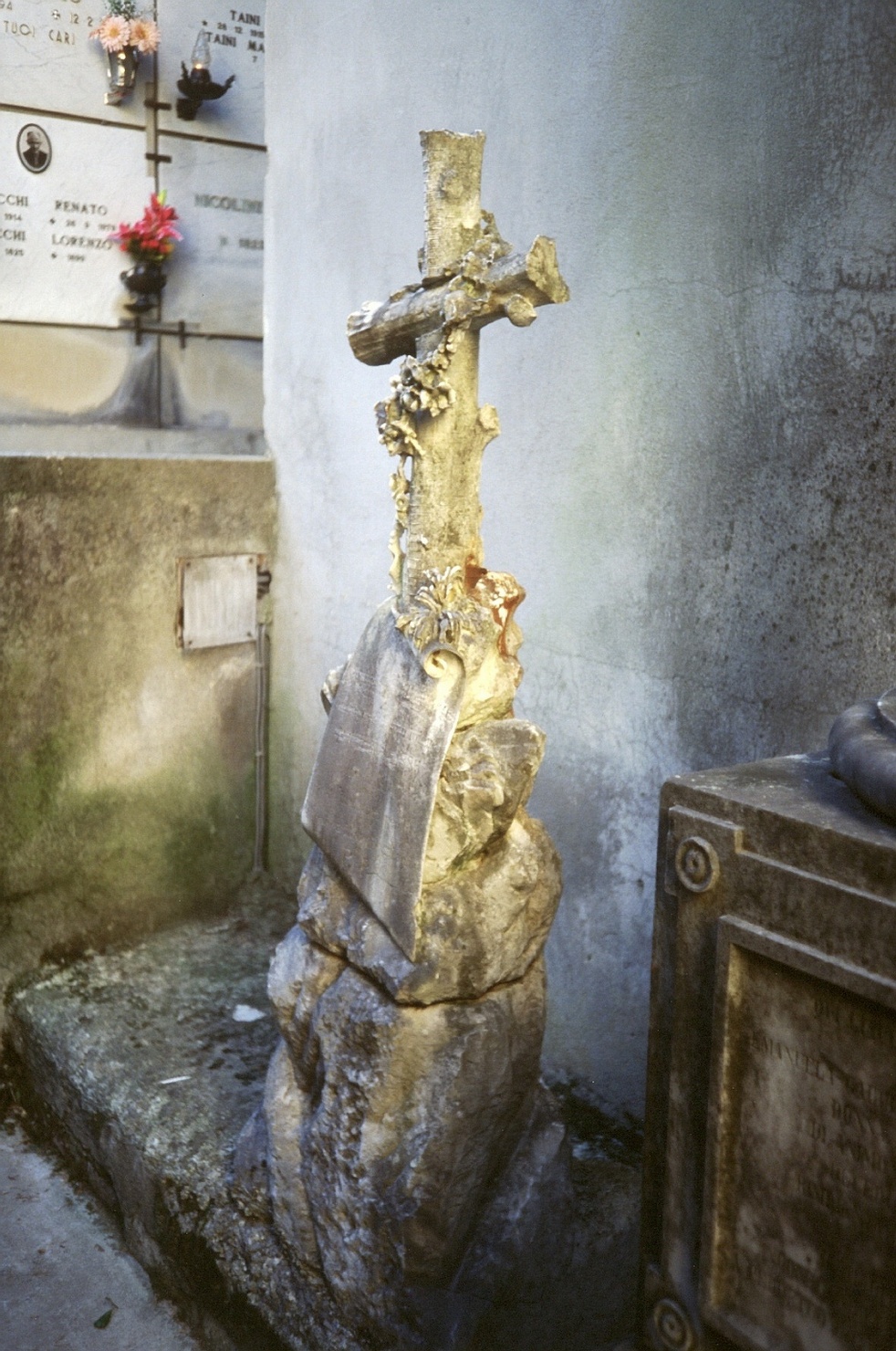 monumento funebre, opera isolata - ambito ligure (ultimo quarto sec. XIX)
