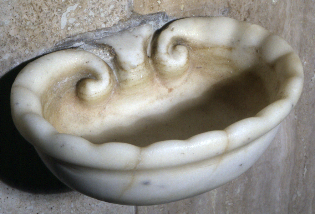 acquasantiera da parete, opera isolata - ambito ligure (sec. XIX)