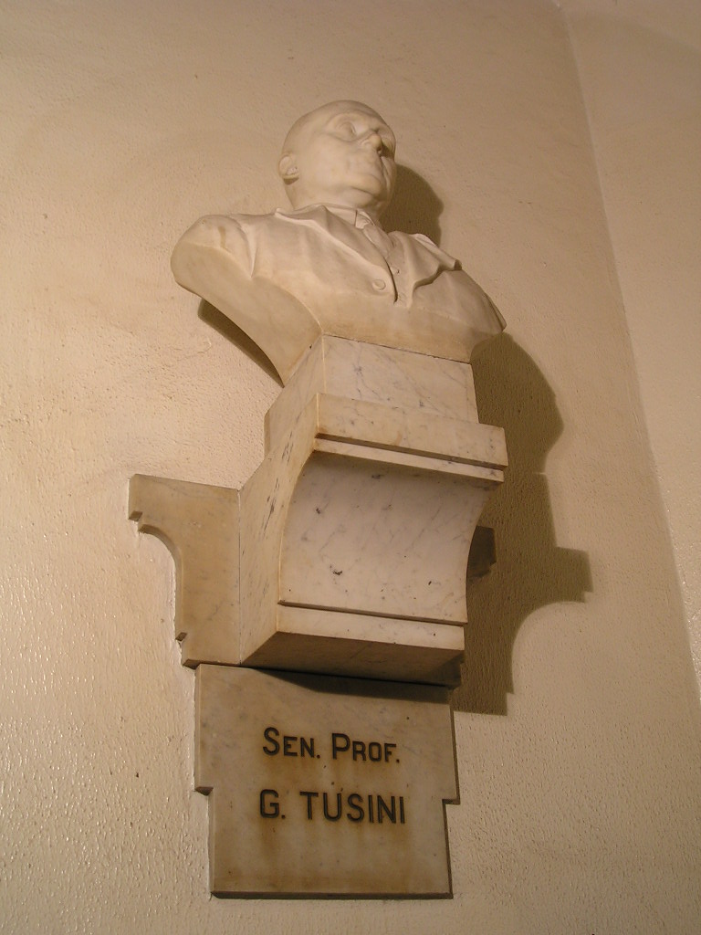 Ritratto d'uomo (busto, opera isolata) - produzione toscana (secondo quarto sec. XX)