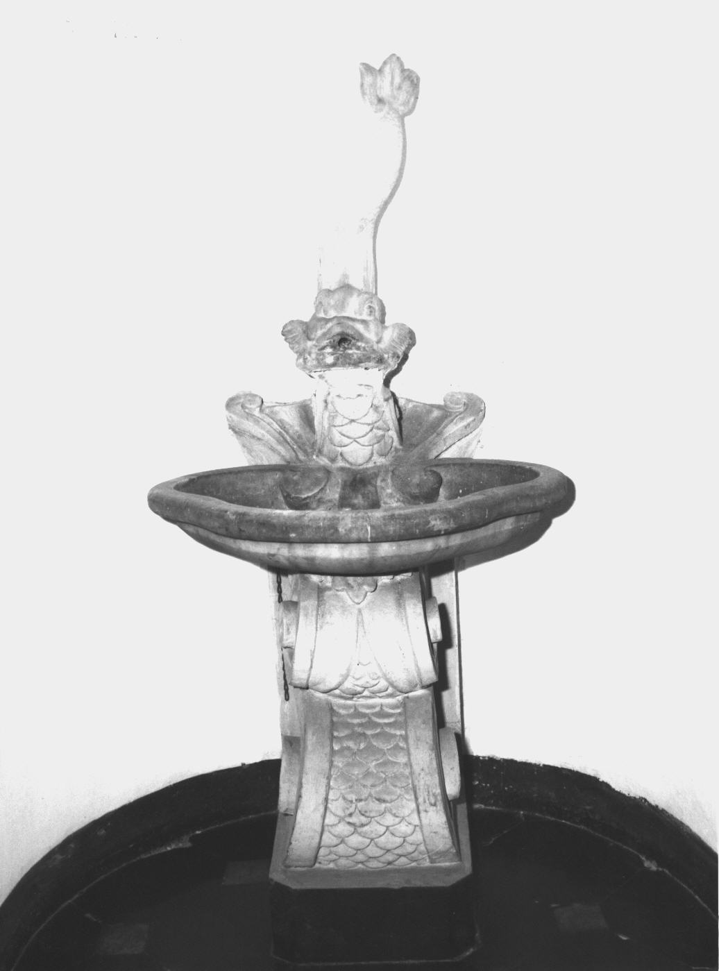 fontana, opera isolata - ambito genovese (primo quarto sec. XVIII)