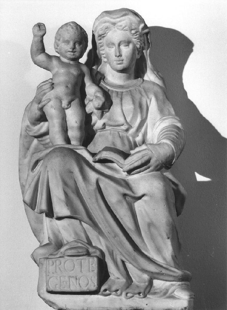 MADONNA CON BAMBINO (statua, opera isolata) - ambito ligure (sec. XVI)