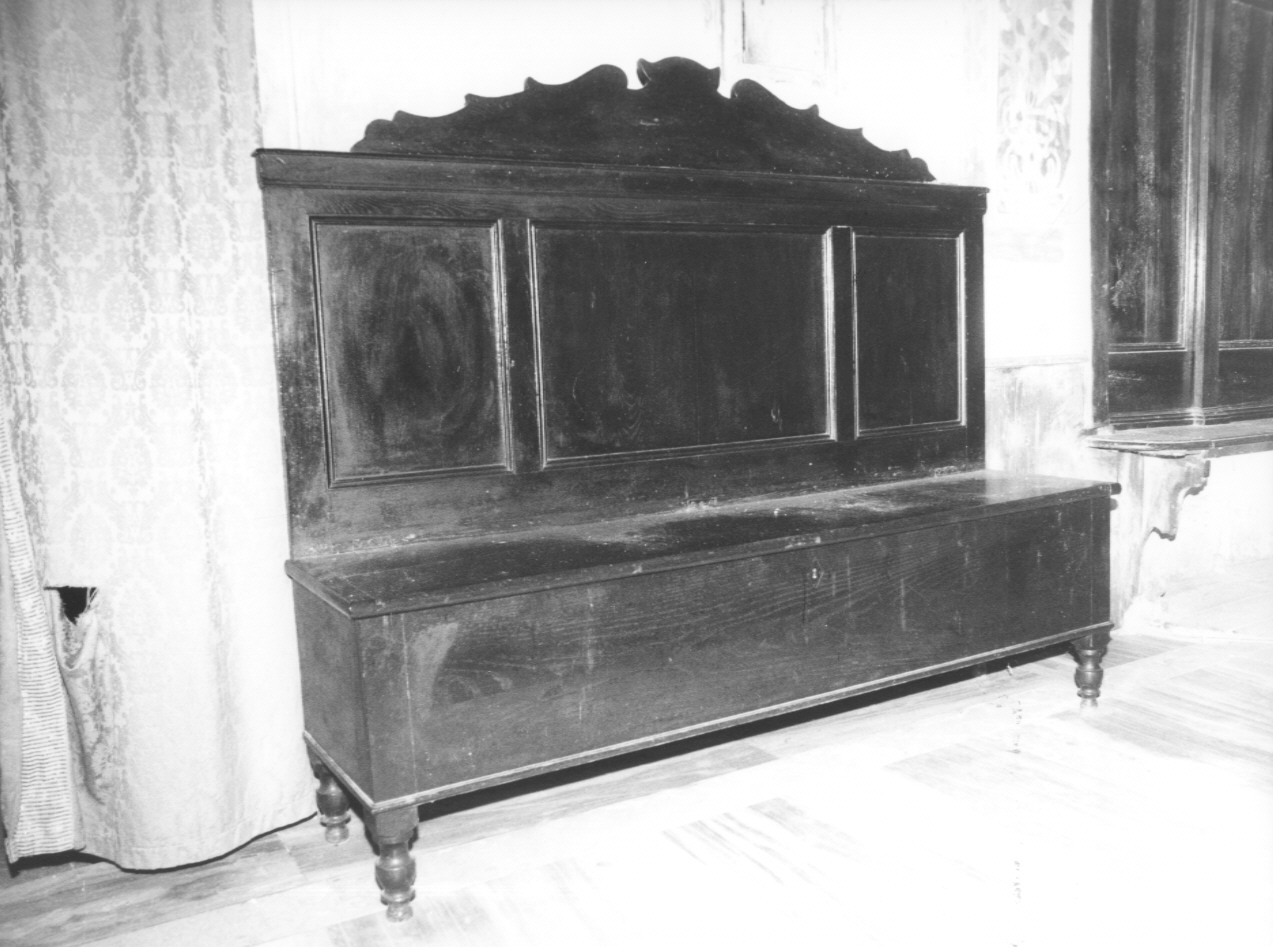 cassapanca, opera isolata - ambito ligure (terzo quarto sec. XIX)