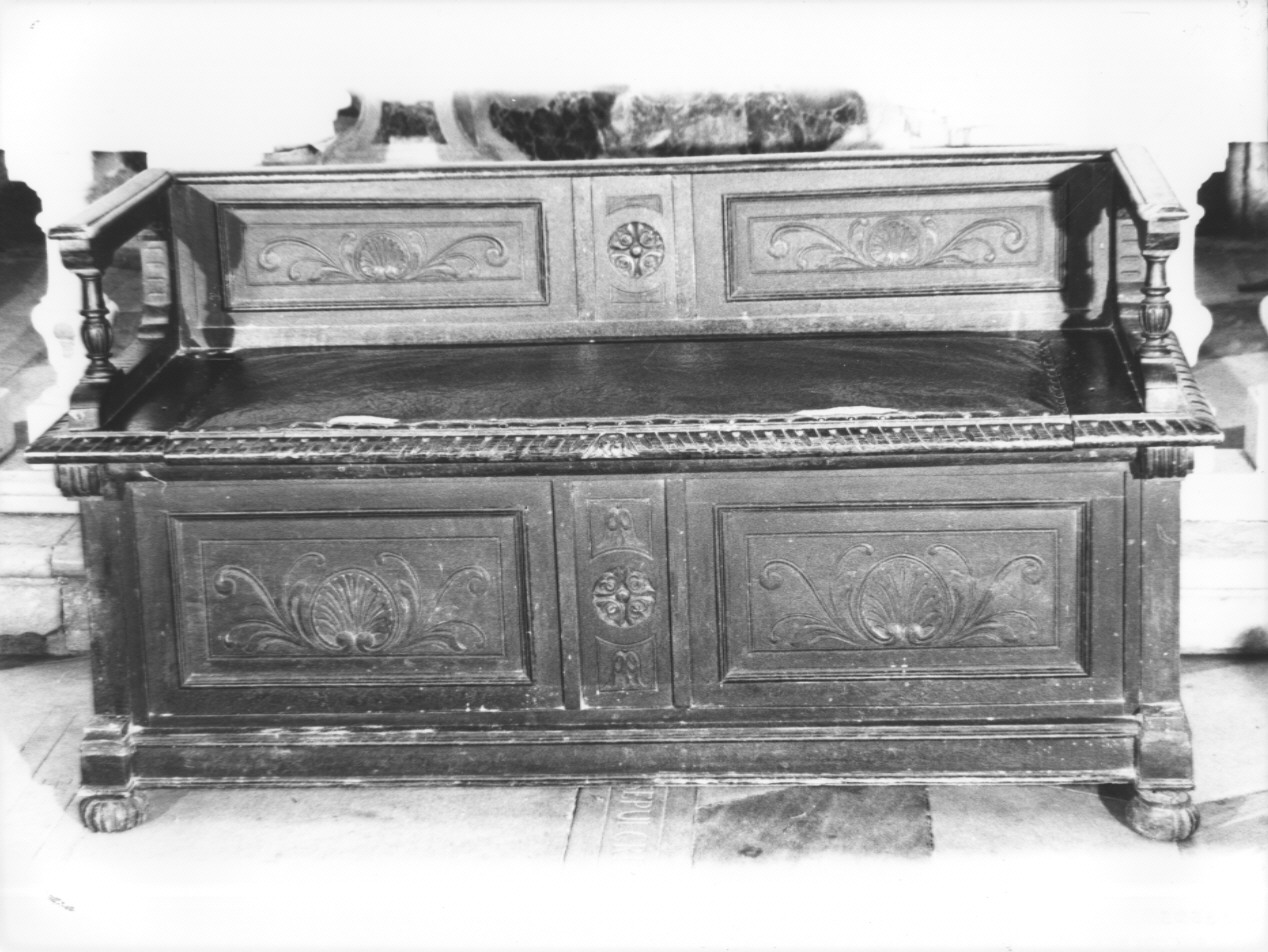 cassapanca, opera isolata - ambito ligure (seconda metà sec. XIX)