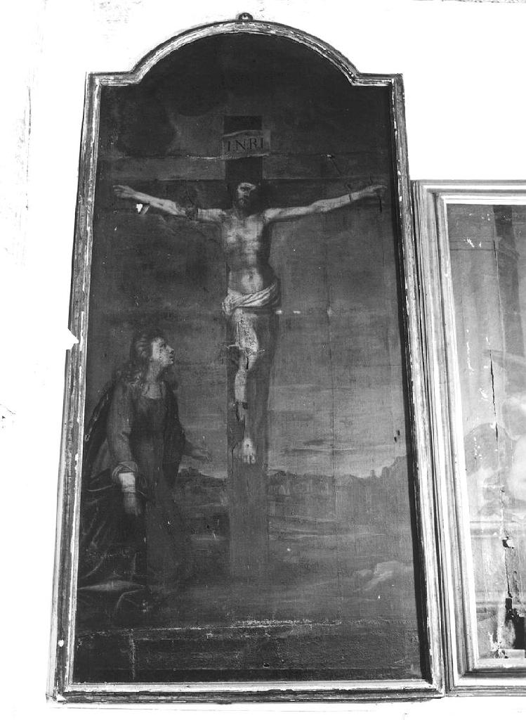 CRISTO CROCIFISSO CON SANTA MARIA MADDALENA (dipinto, opera isolata) - bottega genovese (seconda metà sec. XVI)