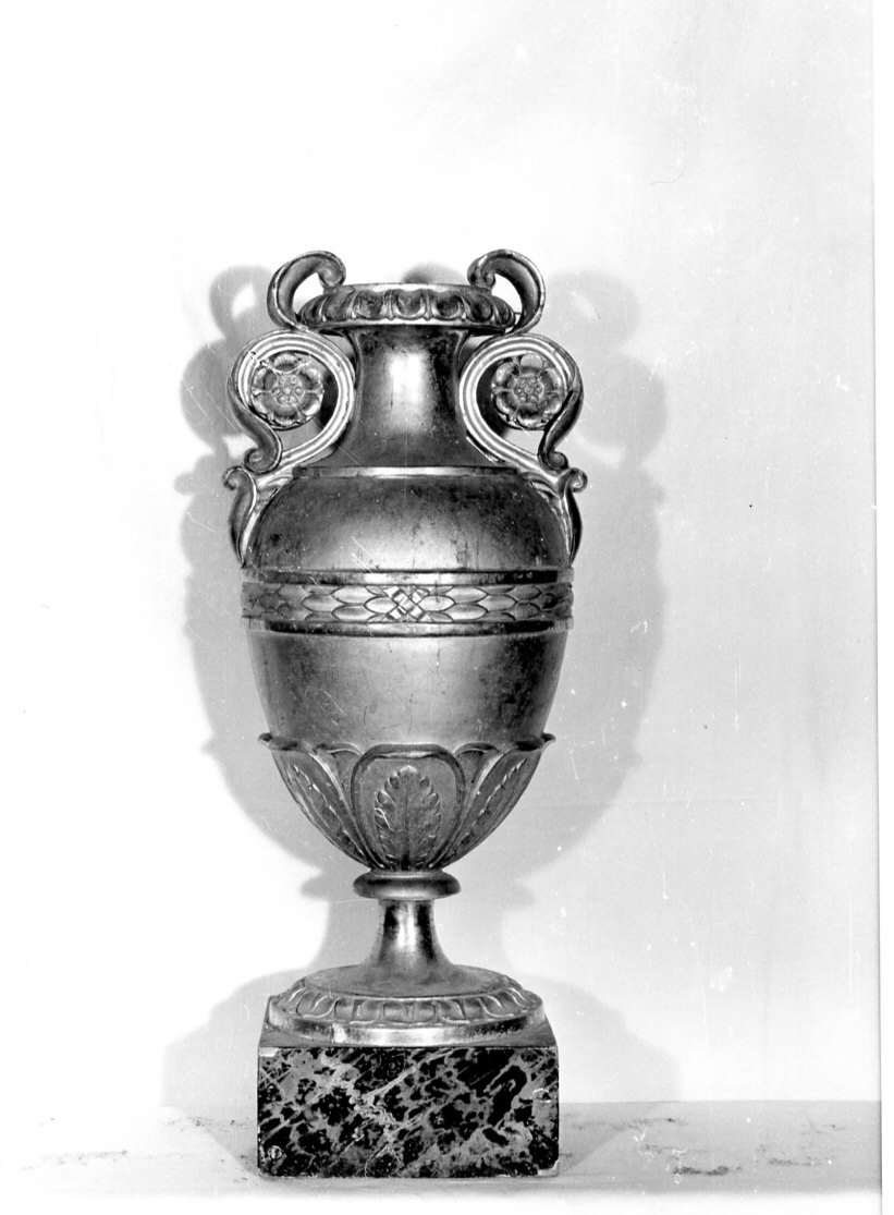 vaso, coppia - bottega ligure (fine sec. XIX)