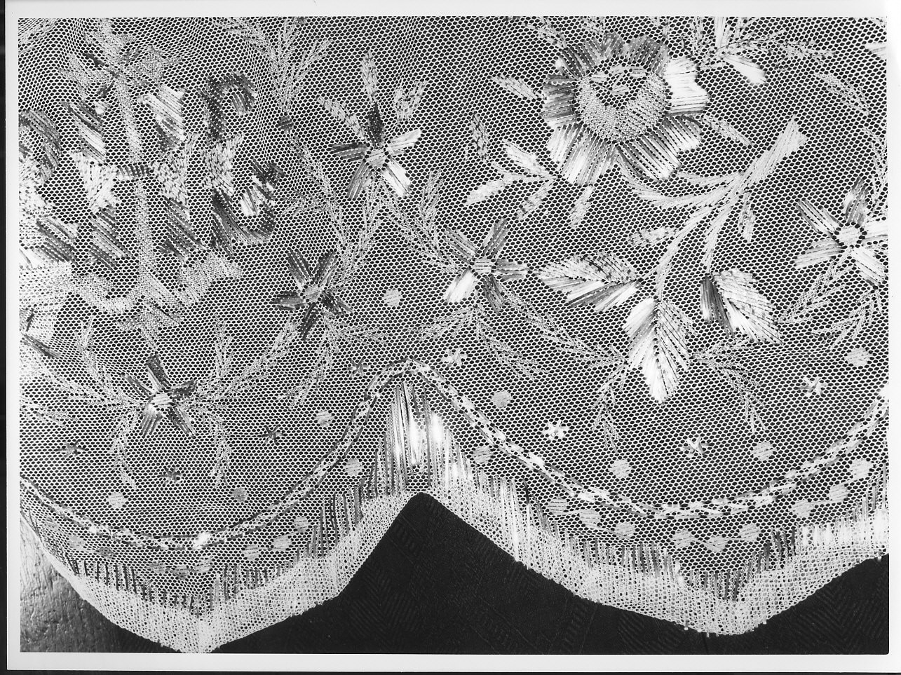 motivi decorativi floreali (tovaglia d'altare, opera isolata) - manifattura ligure (sec. XIX)