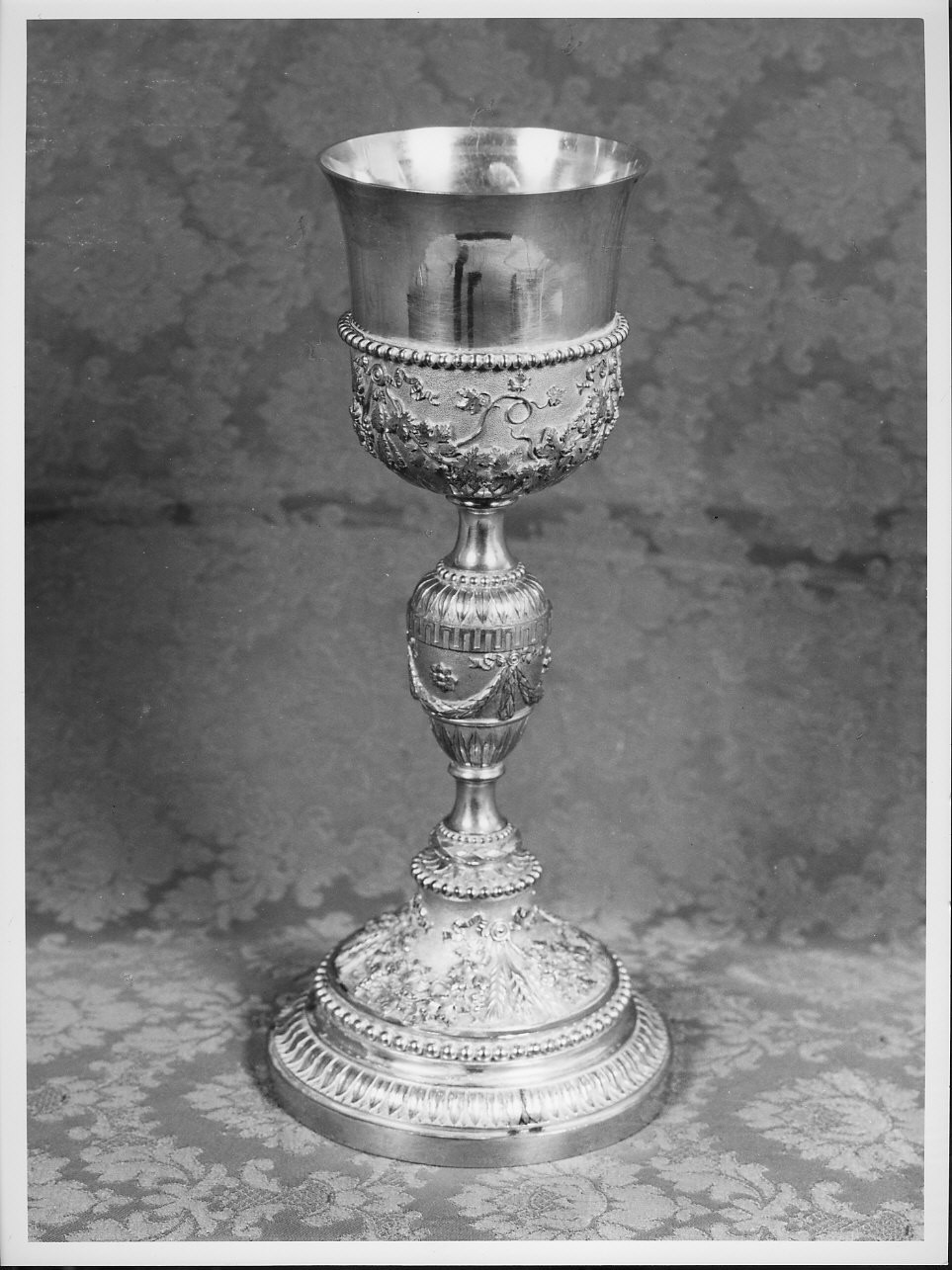 motivi decorativi vegetali (calice, opera isolata) - bottega italiana (primo quarto sec. XIX)