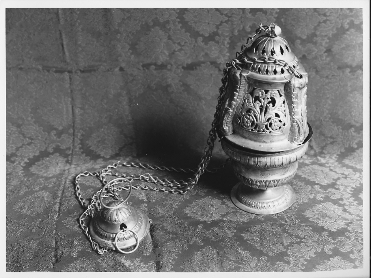 motivi decorativi vegetali (turibolo, opera isolata) - bottega italiana (secc. XVIII/ XIX)