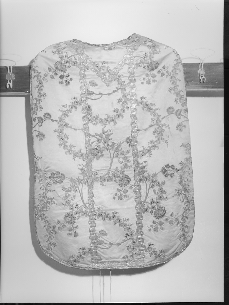 motivi decorativi floreali (paramento liturgico, insieme) - manifattura italiana (sec. XVIII)