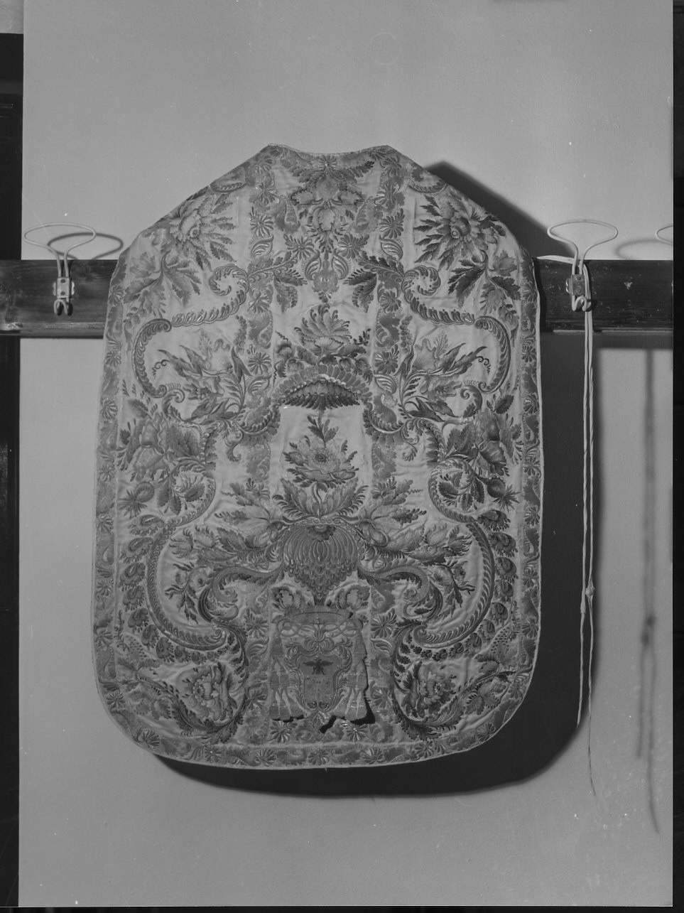 motivi decorativi floreali (paramento liturgico, insieme) - manifattura italiana (metà sec. XVIII)