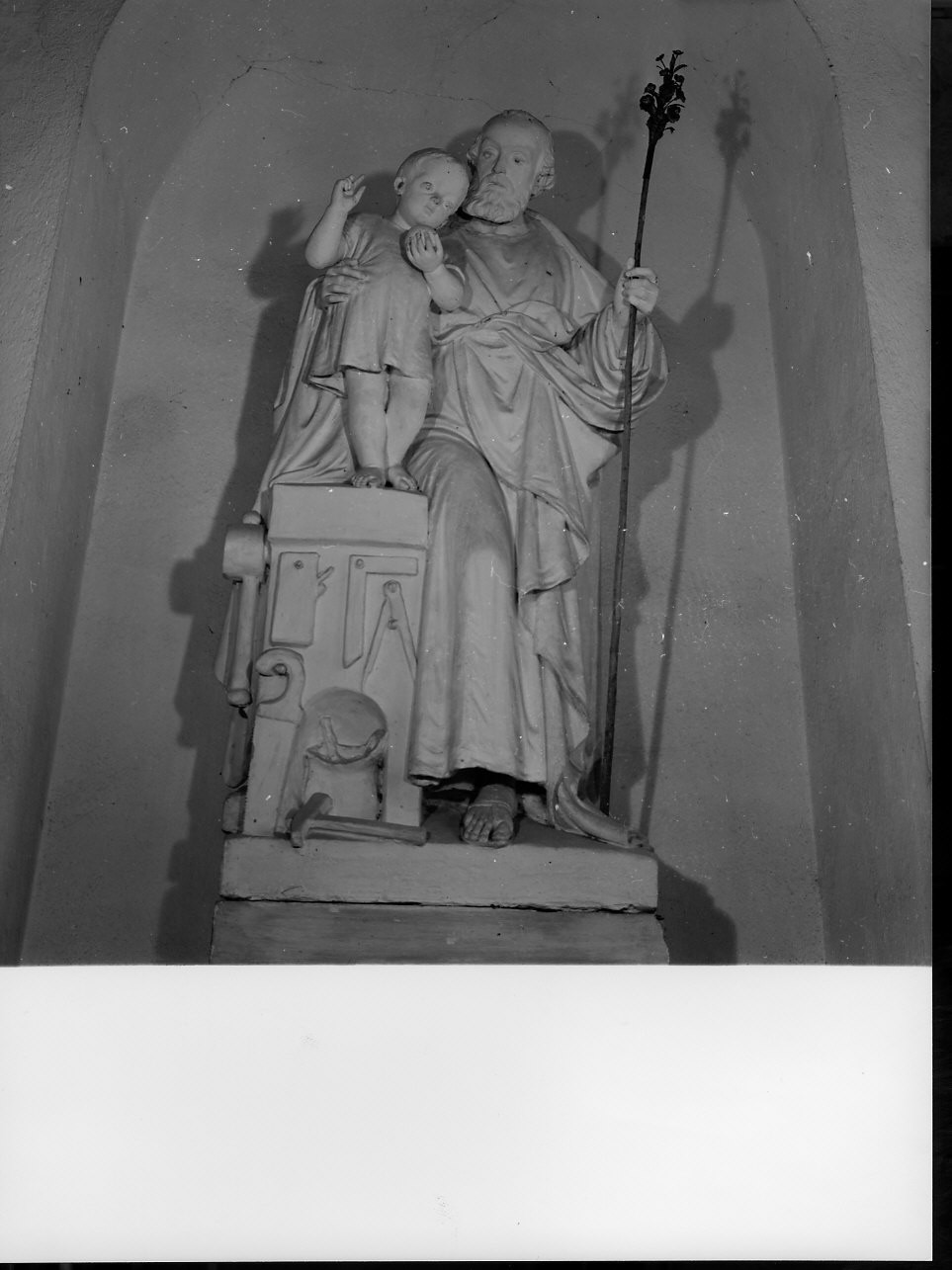 San Giuseppe e Gesù Bambino (statua, opera isolata) - bottega italiana (sec. XIX)