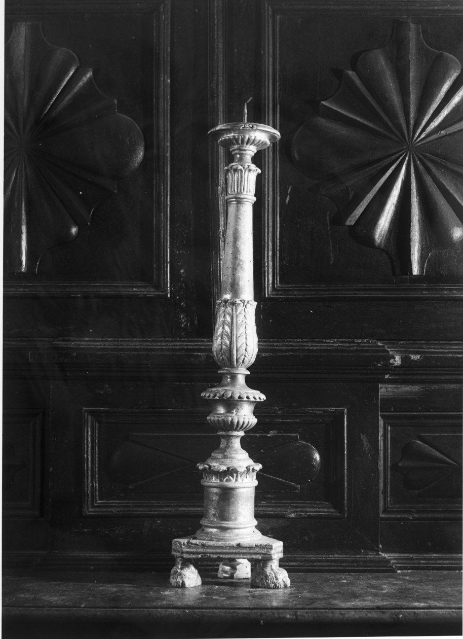 motivi decorativi vegetali (candeliere d'altare, coppia) - bottega ligure (prima metà sec. XIX)